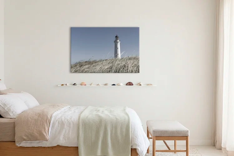 Inspiration mit einer großen Leinwand mit Leuchtturm in den Dünen.