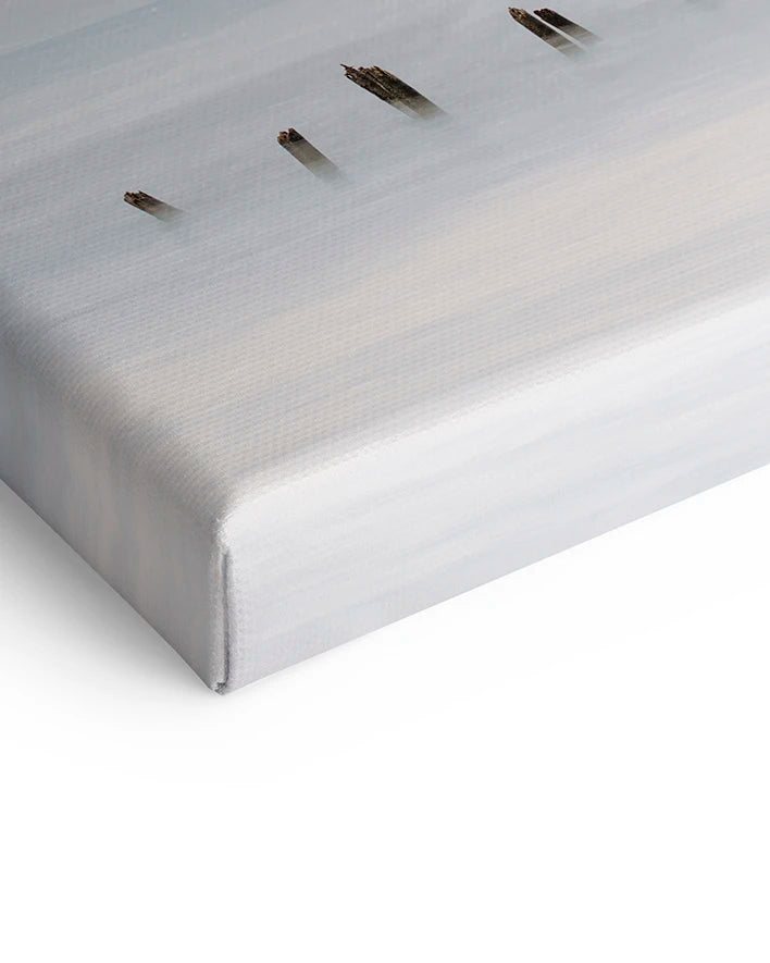 Wellenbrecher im Meer